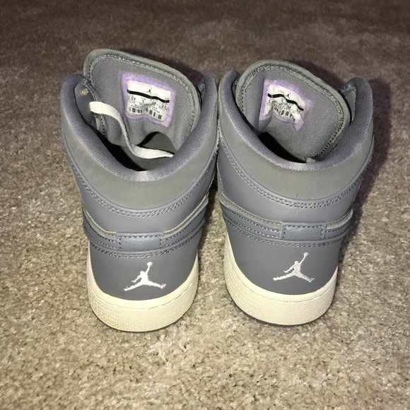 Jordan air sneakers - Picture 3 of 6